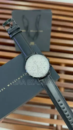 Daniel Wellington Men's Classic Black and White