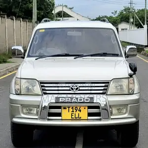 Toyota Land Cruiser Prado 2.7 16V 5dr 2000 White