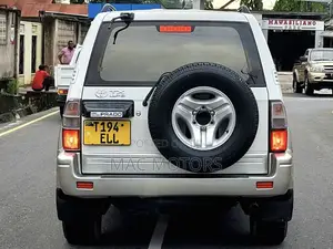 Toyota Land Cruiser Prado 2.7 16V 5dr 2000 White