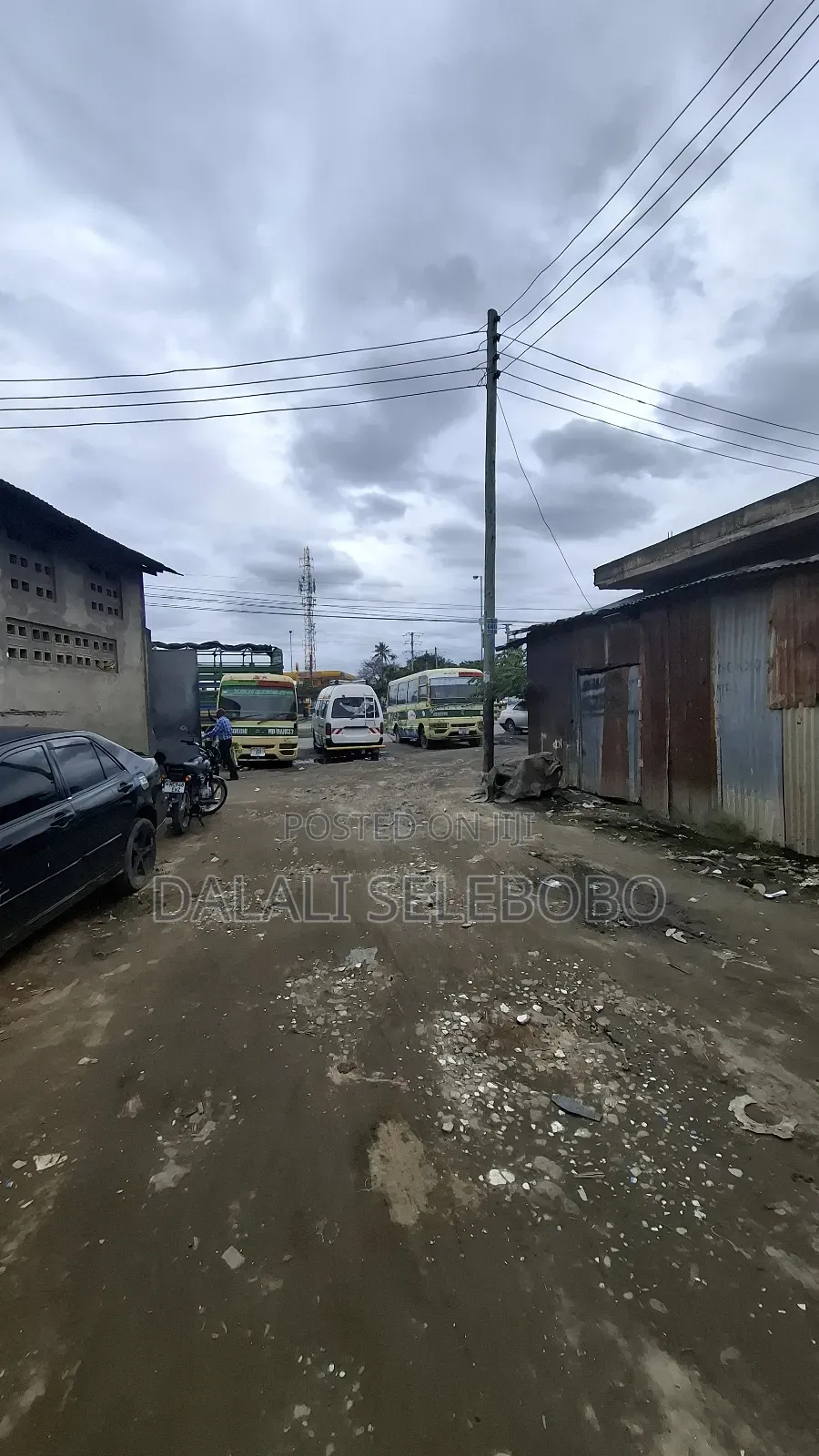 Plot 4 Investment Office or Ware House% We Look Main Road