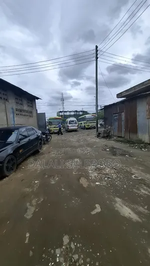 Plot 4 Investment Office or Ware House% We Look Main Road