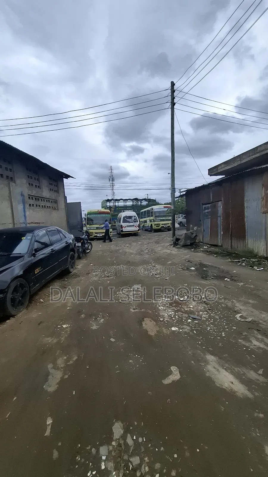 Plot 4 Investment Office or Ware House% We Look Main Road