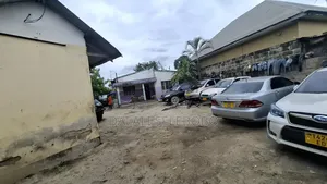 Plot 4 Investment Office or Ware House% We Look Main Road