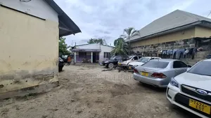 Plot 4 Investment Office or Ware House% We Look Main Road
