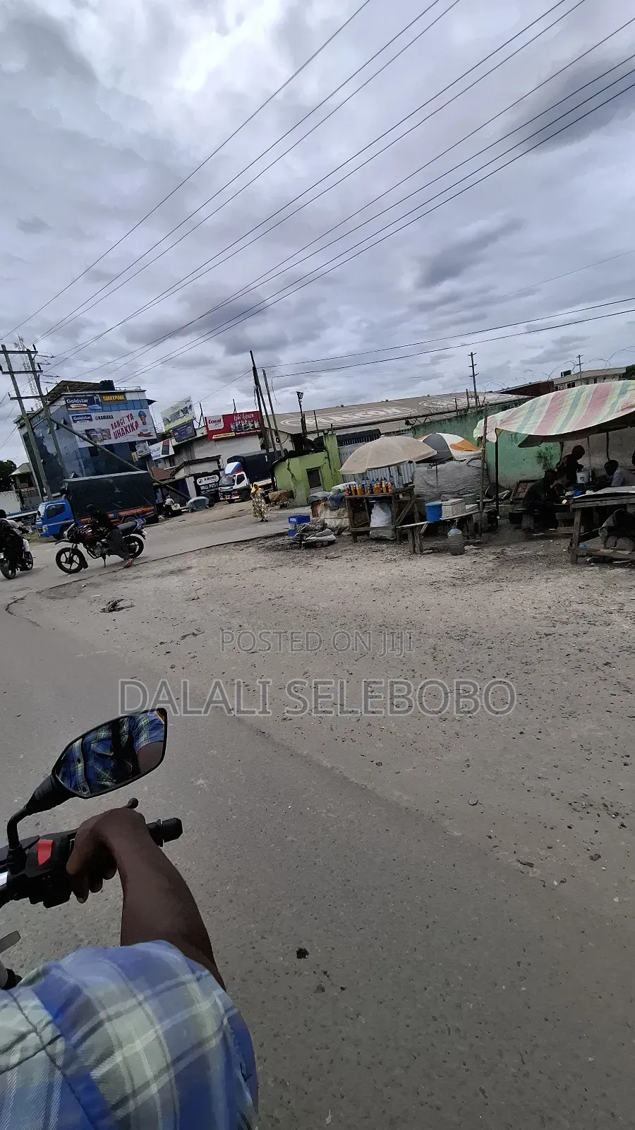 Plot 4 Investment Office or Ware House% We Look Main Road