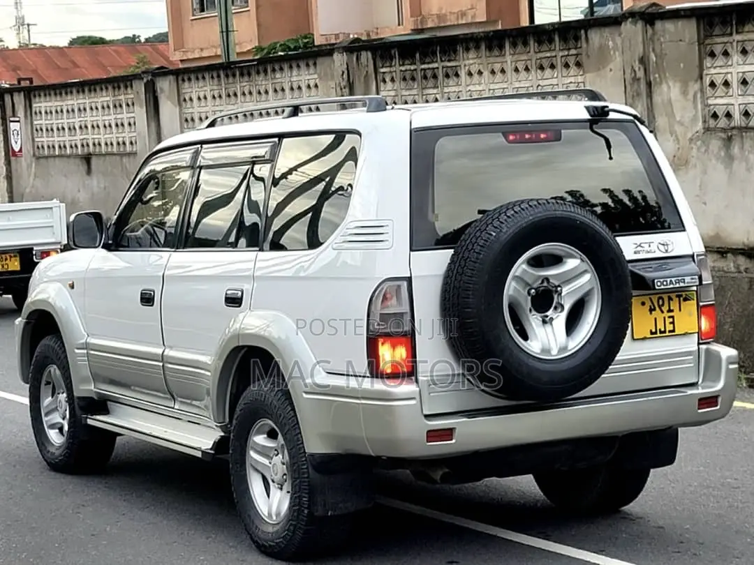 Toyota Land Cruiser Prado 2.7 16V 5dr 2000 White