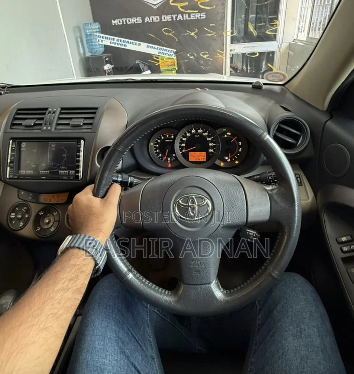 Toyota Vanguard 2009 White