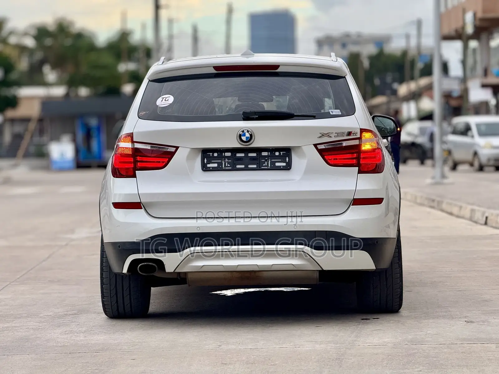 BMW X3 sDrive28i 4dr SUV (2.0L 4cyl Turbo 8A) 2015 White