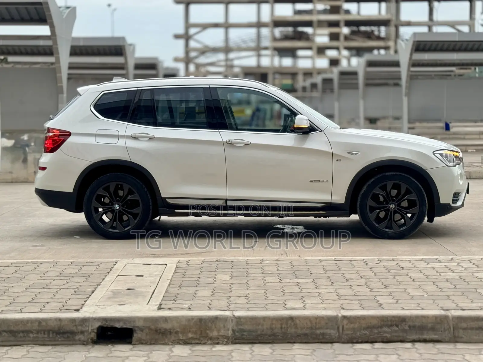 BMW X3 sDrive28i 4dr SUV (2.0L 4cyl Turbo 8A) 2015 White