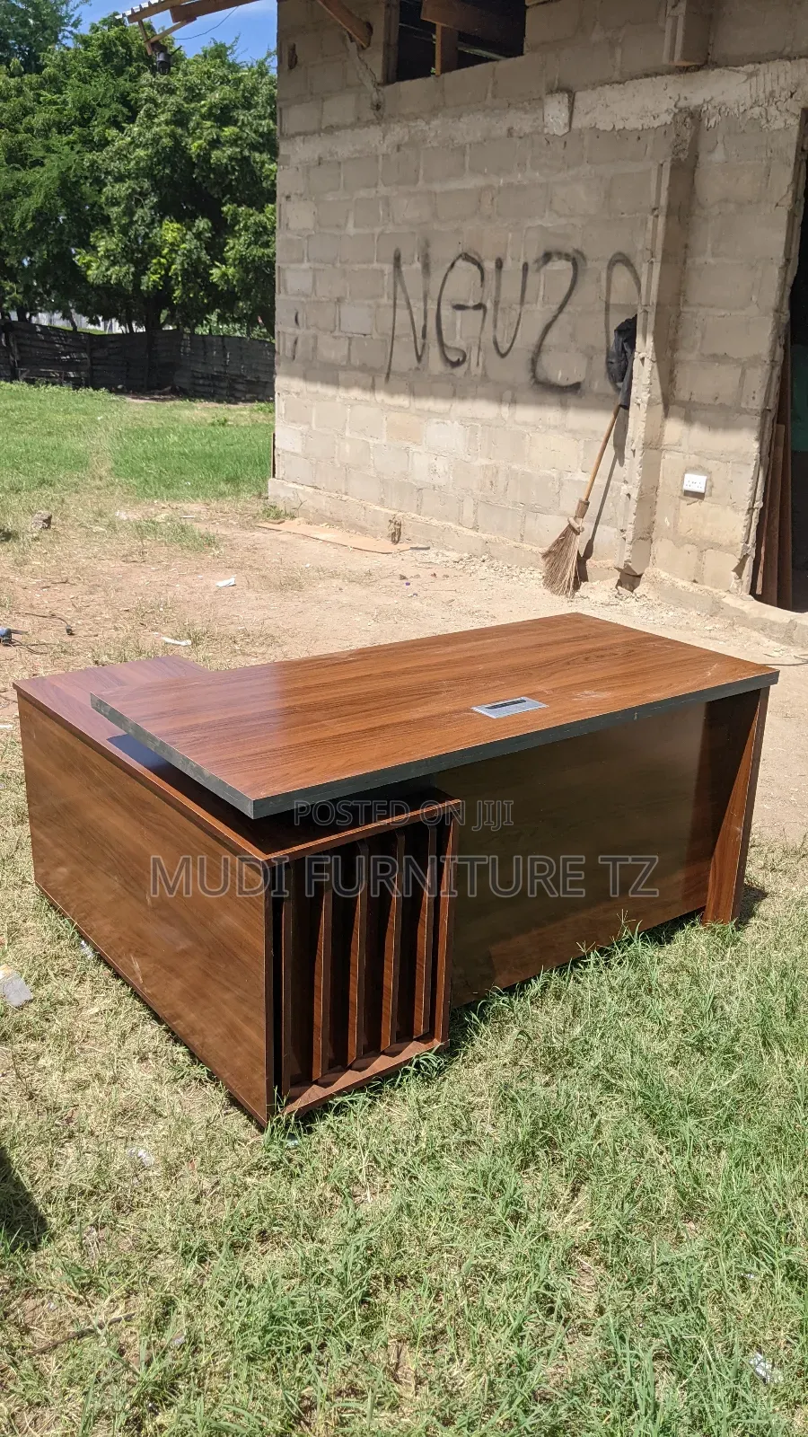 Executive Table 150/120