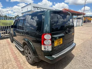 Land Rover Discovery 2011 Green