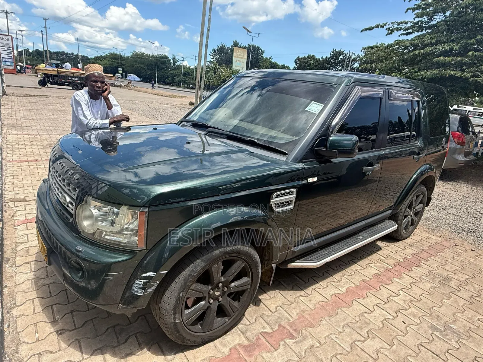 Land Rover Discovery 2011 Green