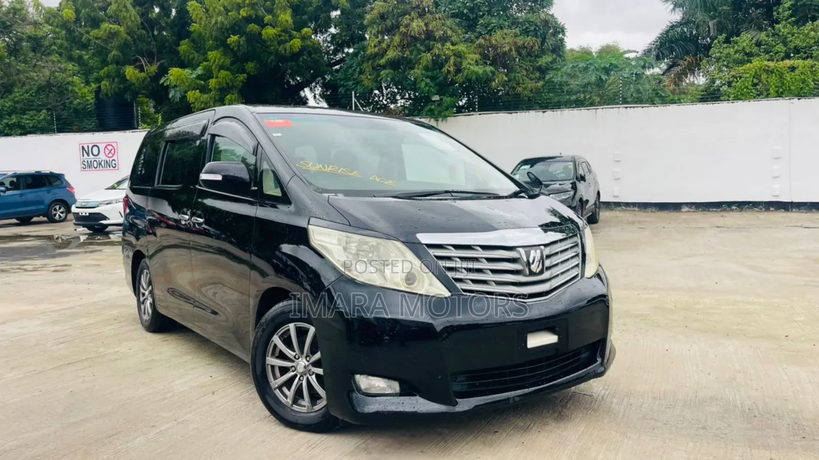 Toyota Alphard 2011 Black