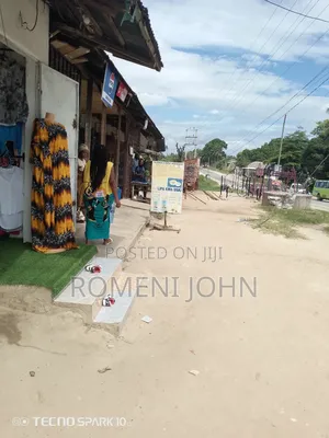 Eneo La Kibiashara+Fremu 10 Linauzwa Milioni 180 Pugu Kigogo