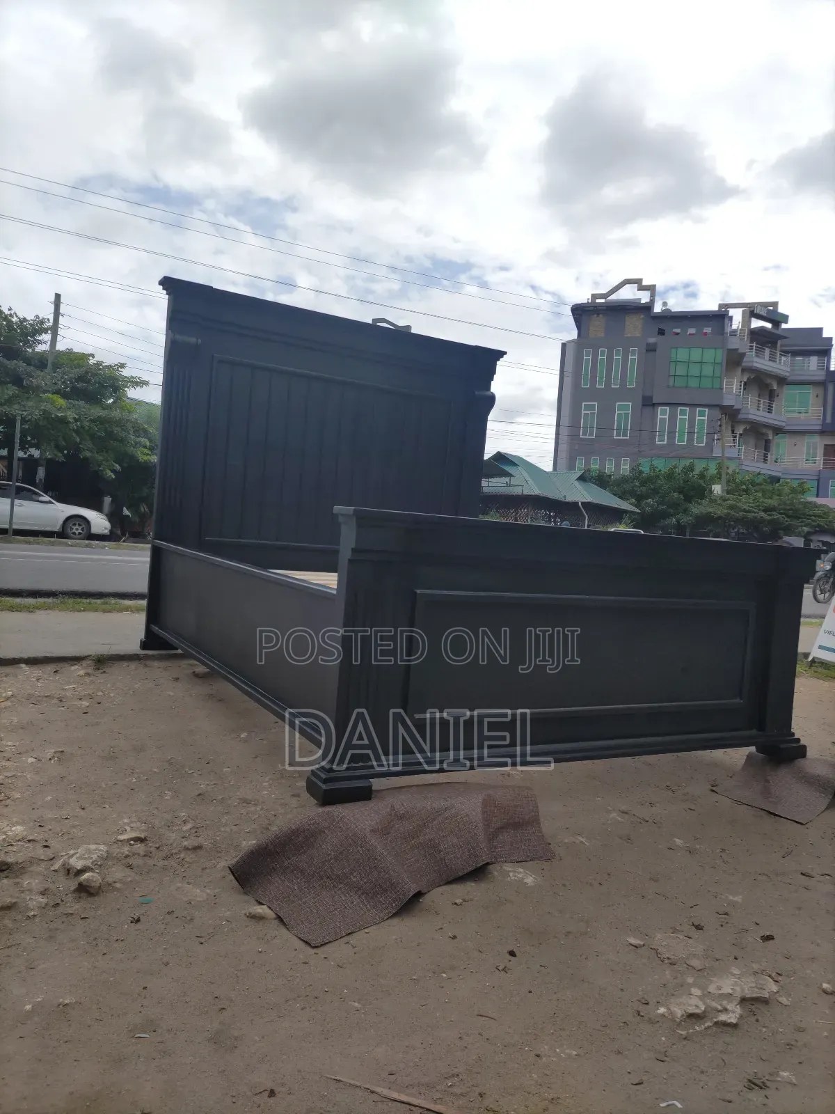 Kitanda 5*6 Multi Black Pamoja Na Godoro