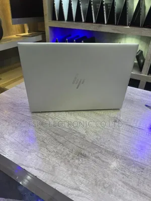 New Laptop HP EliteBook 860 G9 8GB Intel Core I5 SSD 512GB