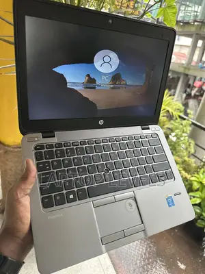 Laptop HP EliteBook 820 G2 8GB Intel Core I7 HDD 500GB