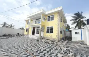 6bdrm House in Kigamboni Kisota for sale