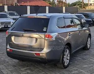 Mitsubishi Outlander 2013 Gray