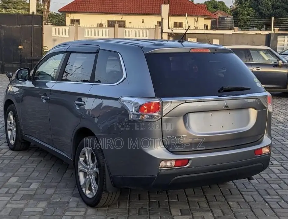 Mitsubishi Outlander 2013 Gray