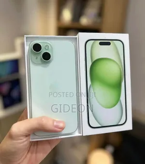 New Apple iPhone 15 256 GB Green