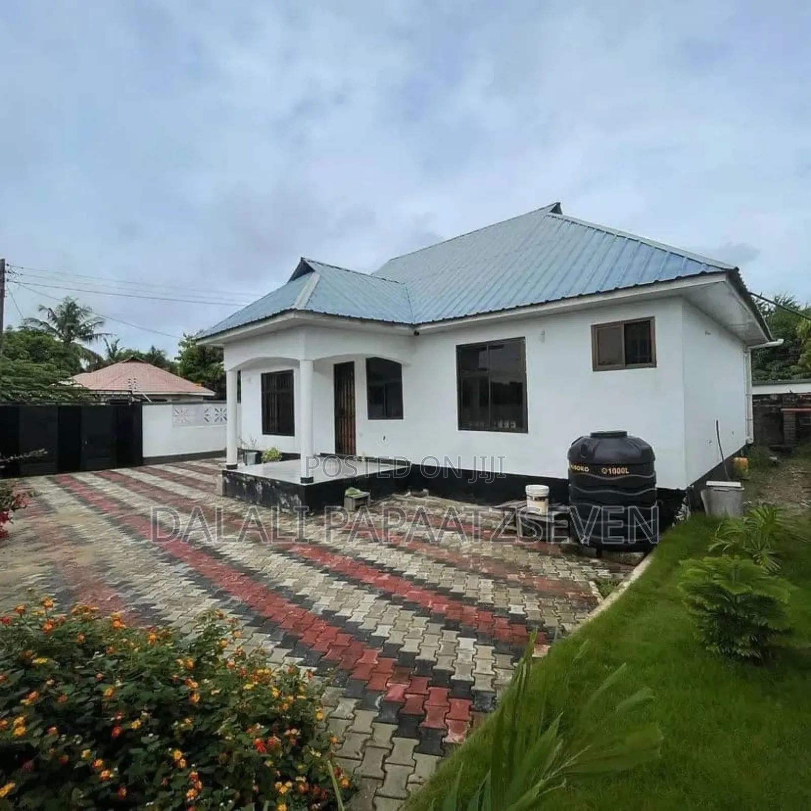 3bdrm House in Dalalipapaatzseven, Bunju for sale