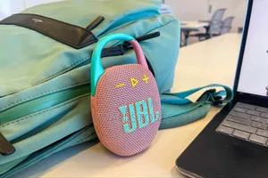 JBL Clip 5