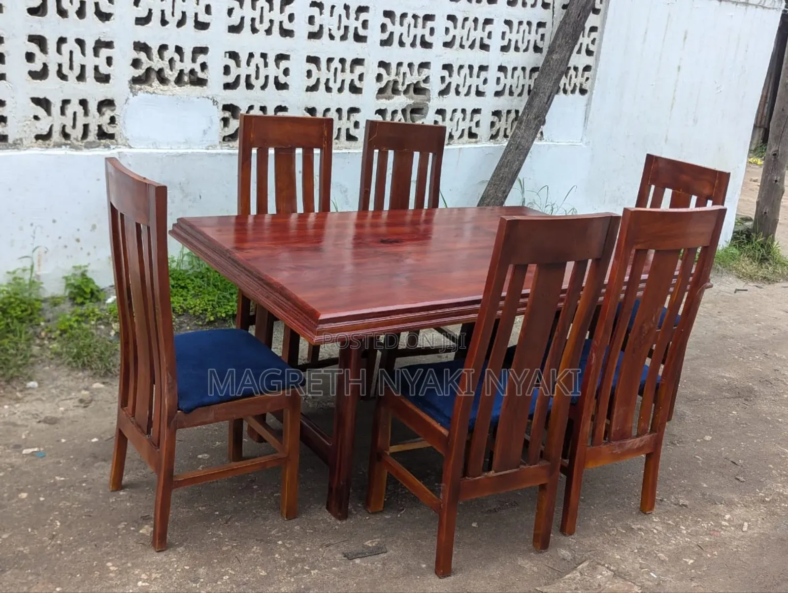 Dinning Table Mbao Viti 6 Imenyooka Mno Bado Ina Viwango
