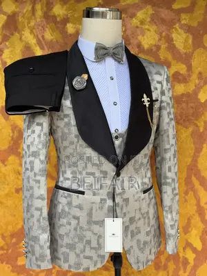 Glamorous Suit Style