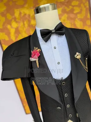 Fabulous Black Stylish Suit