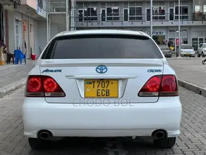 Toyota Crown Royale 2005 Pearl
