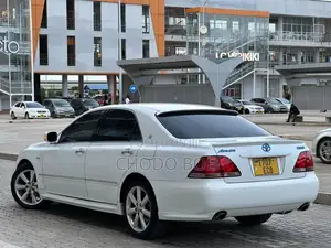 Toyota Crown Royale 2005 Pearl