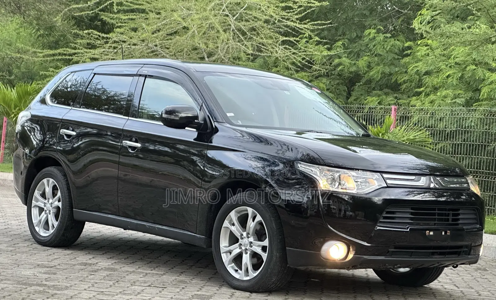 Mitsubishi Outlander 2014 Black