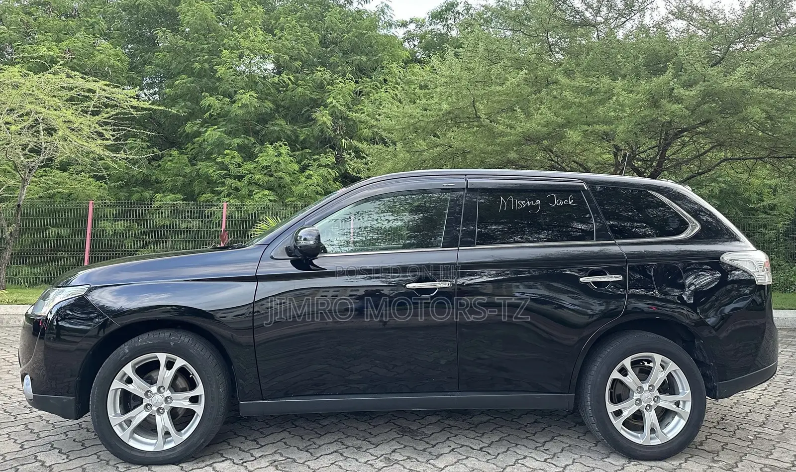 Mitsubishi Outlander 2014 Black