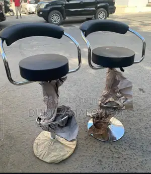 Kiti Cha Saloon
