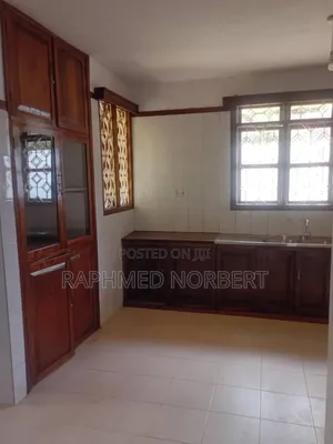 4bdrm House in Tanzania Realestates, Arusha for rent