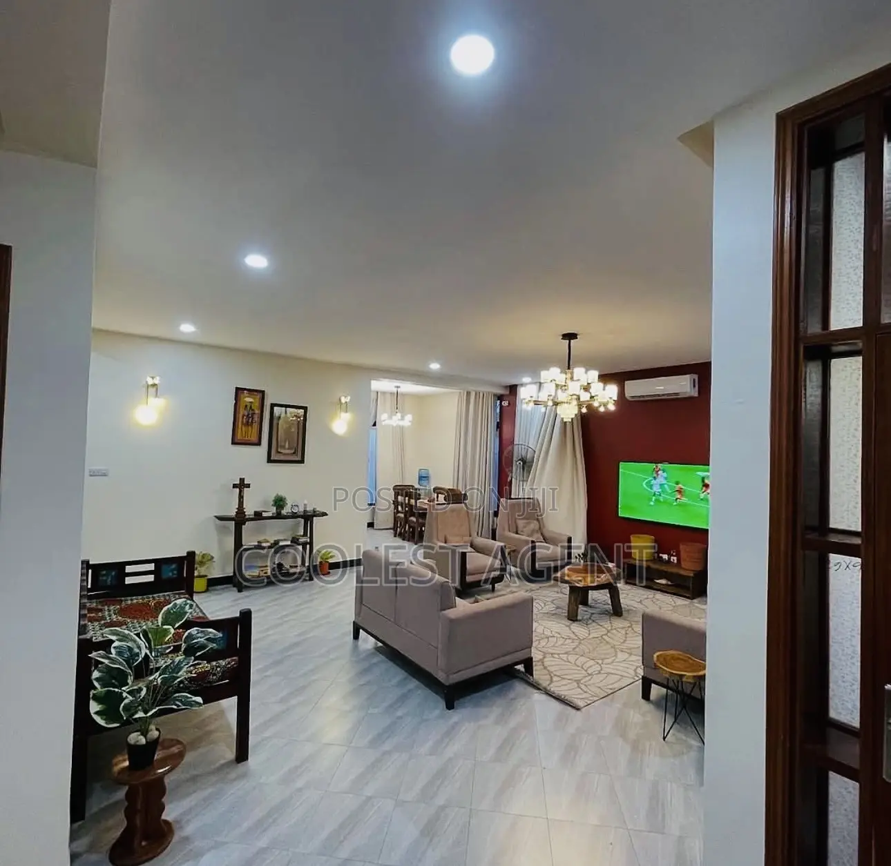 4bdrm Maisonette in Makumbusho, Kinondoni for sale