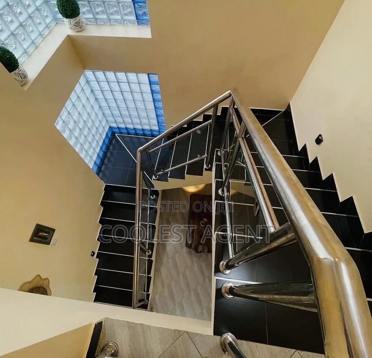 4bdrm Maisonette in Makumbusho, Kinondoni for sale