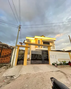 4bdrm House in Makumbusho Dsm, Kinondoni for sale