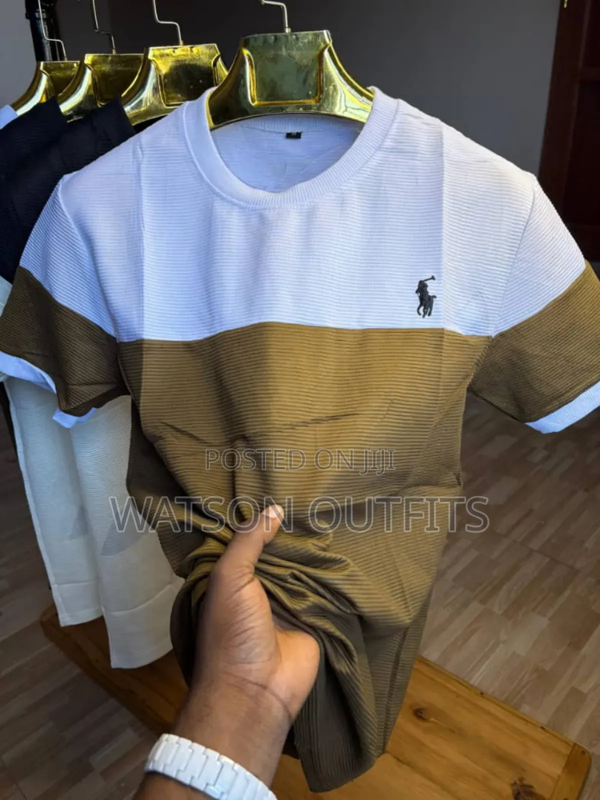 Shati/T-Shirts Za Jinsia Zote Ambazo Ni Plain