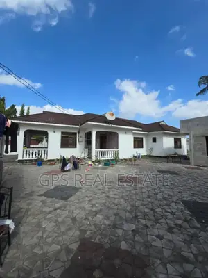 4bdrm House in Kinyerez Zimbili, Kinondoni for sale