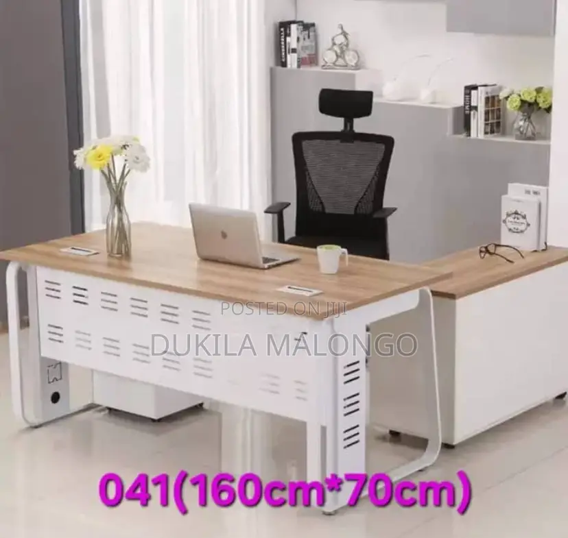 Meza Ya Office