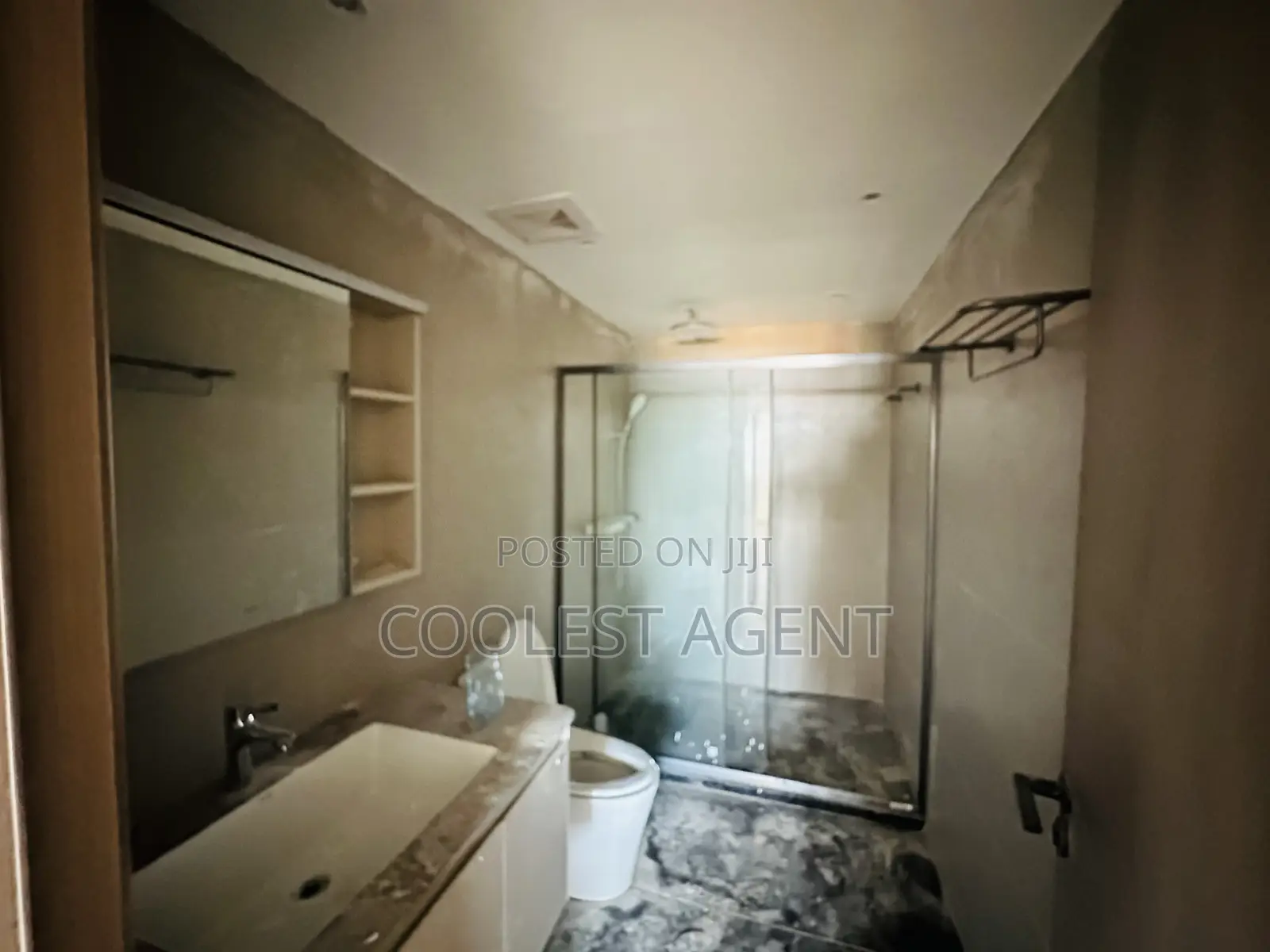 Furnished 3bdrm Apartment in Coolest Estate, Oyster Bay for rent