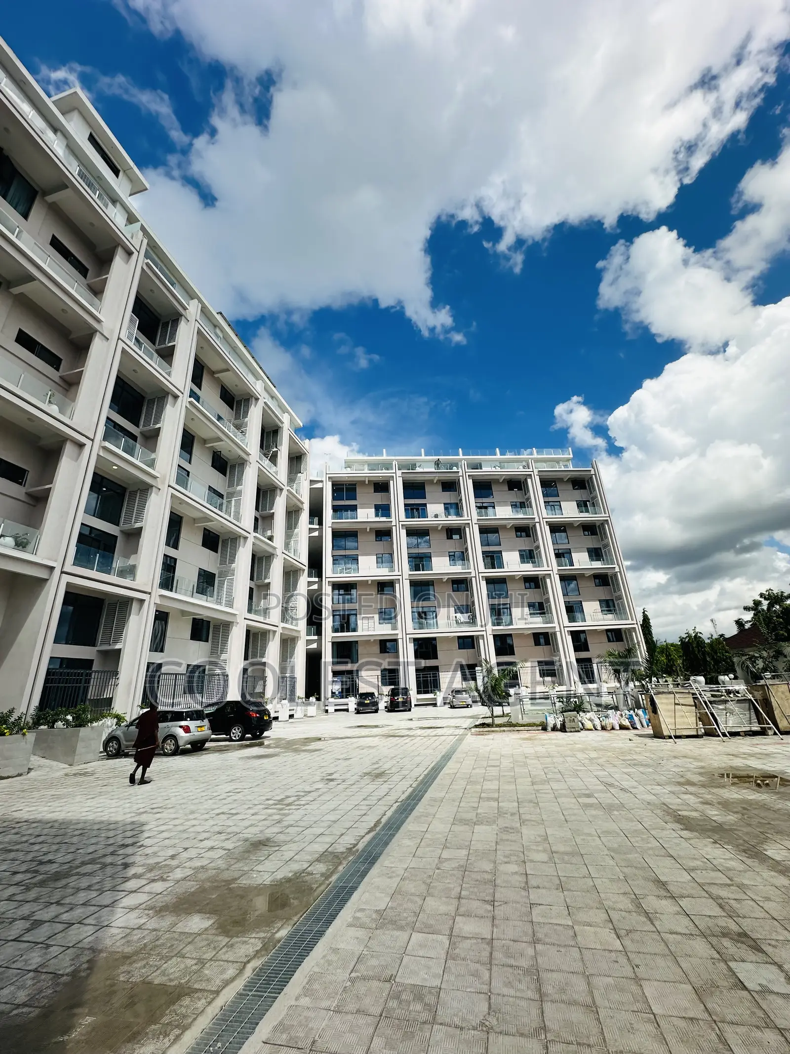 Furnished 3bdrm Apartment in Coolest Estate, Oyster Bay for rent
