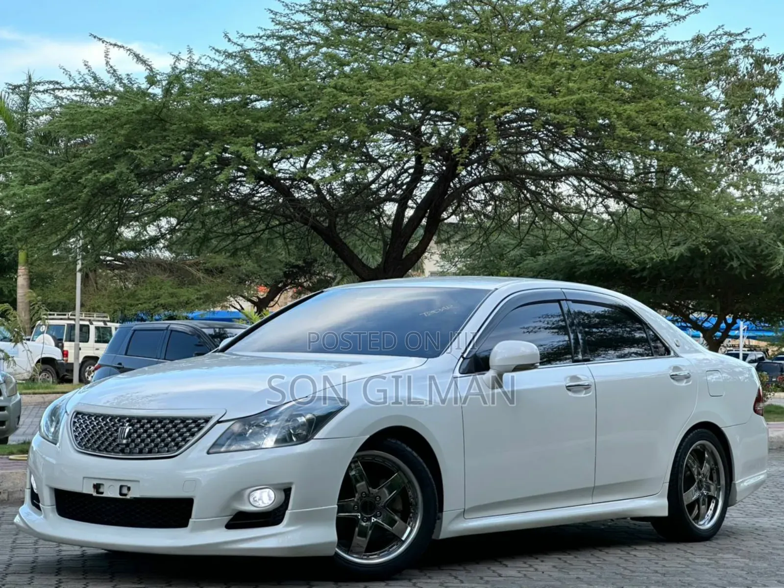 Toyota Crown 2009 Pearl