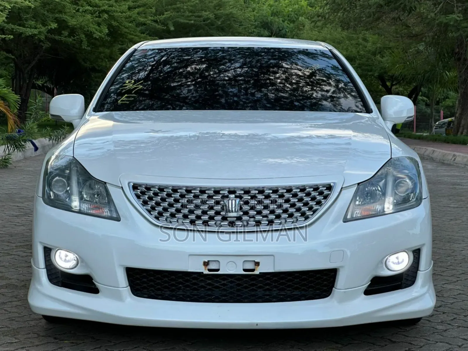 Toyota Crown 2009 Pearl