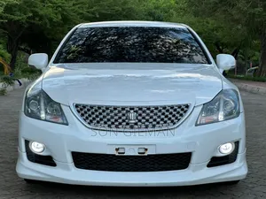 Toyota Crown 2009 Pearl