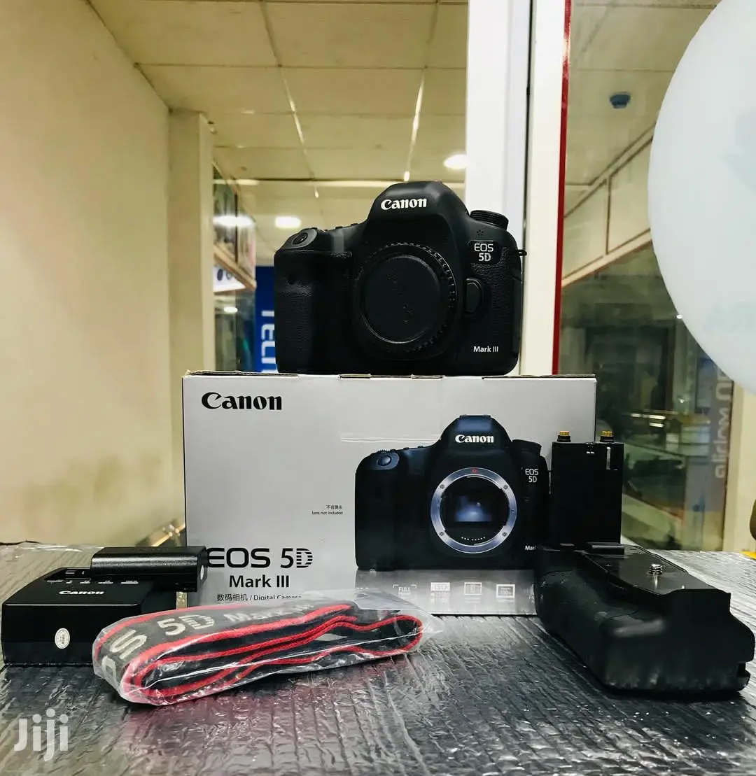 Canon 5D Mark III Camera