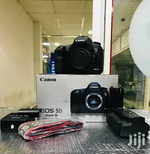 Canon 5D Mark III Camera