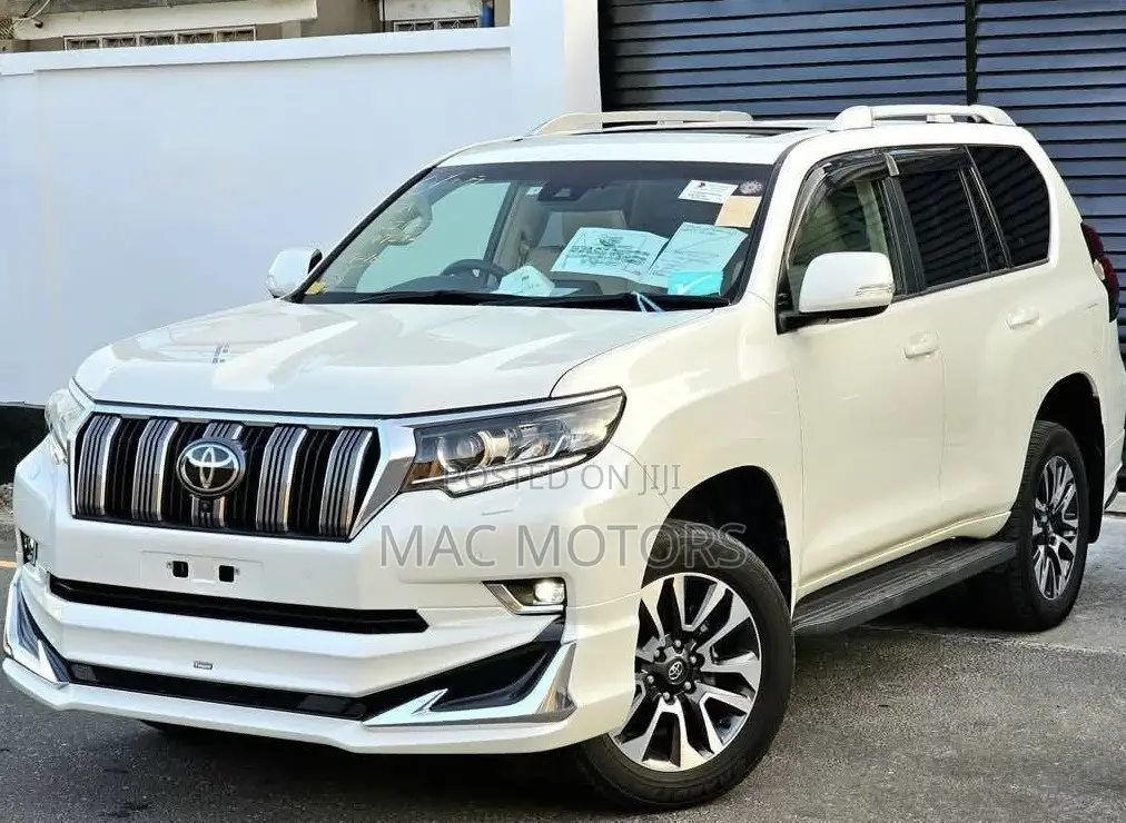 Toyota Land Cruiser Prado 2022 White
